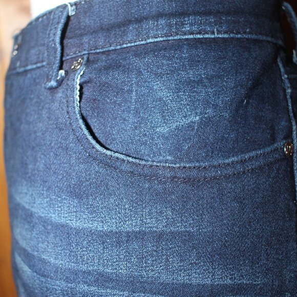 DG2 by Diane Gilman Virtual Stretch Denim Straight-Leg Jean Size 20W - Picture 5 of 9
